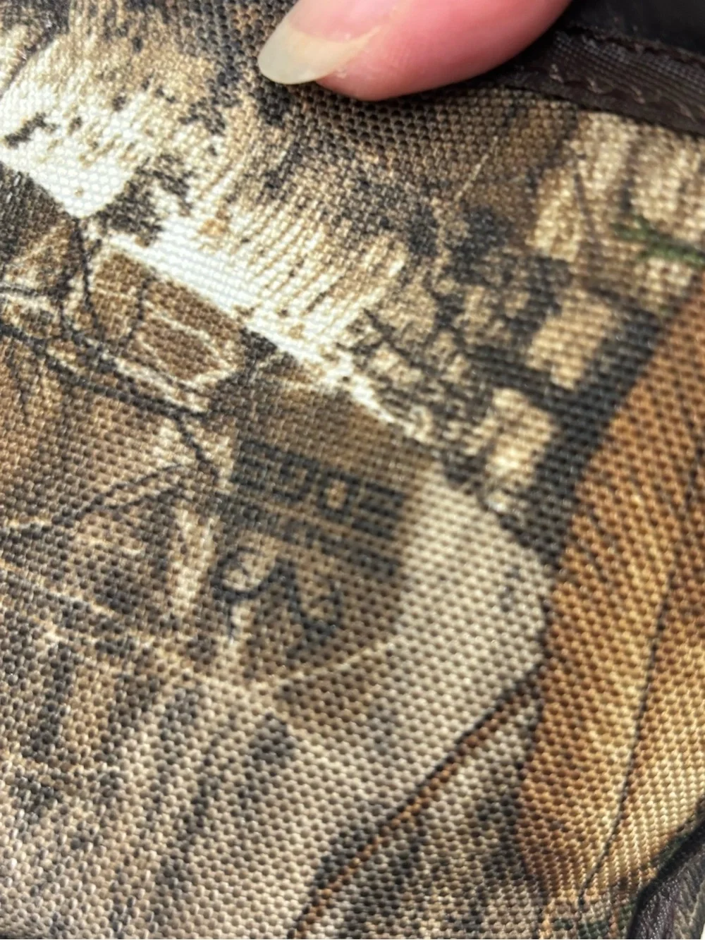Magellan Realtree camo insulated hunting snow boots youth boy size 5